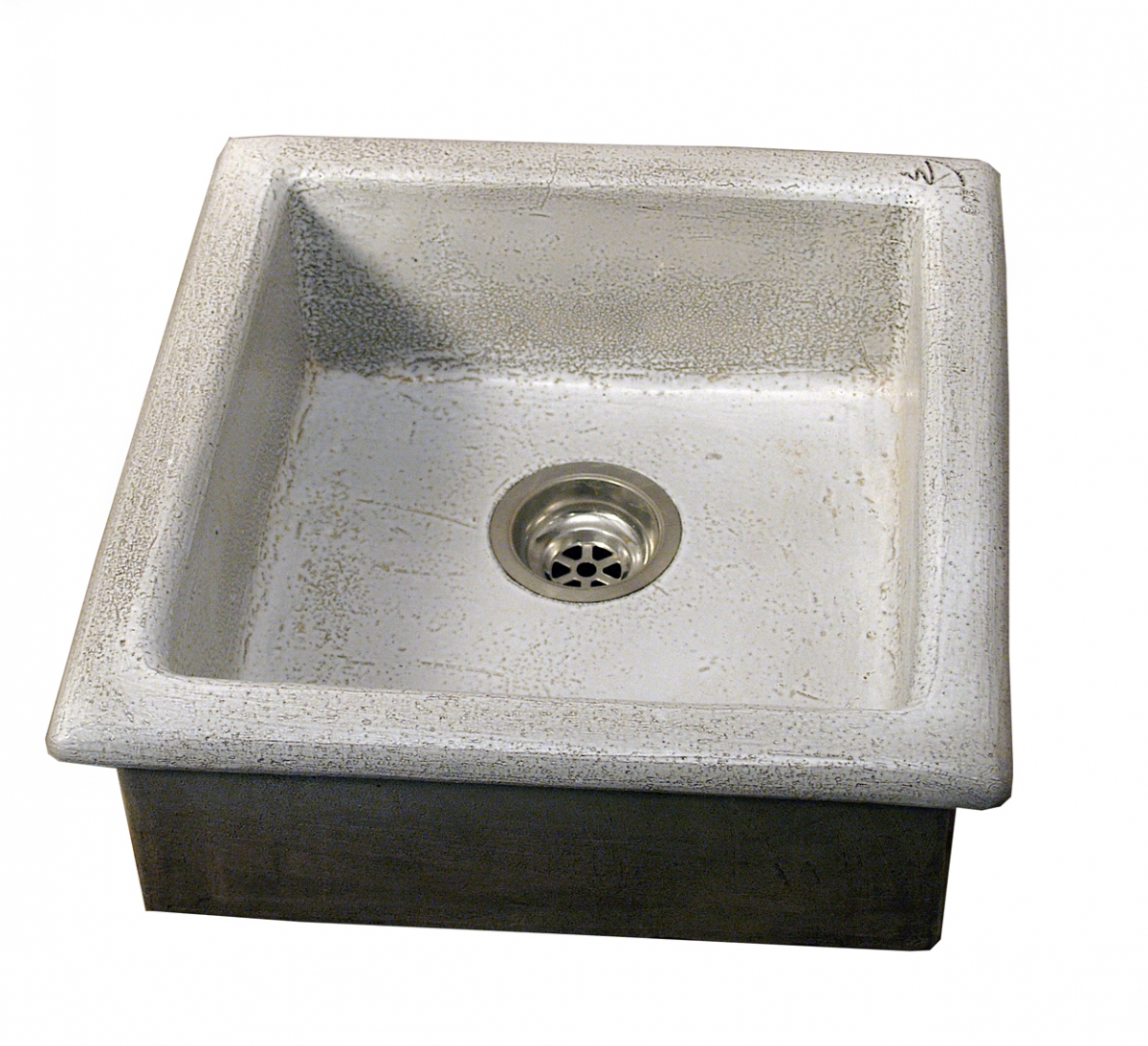 Enamelled sink